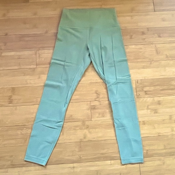 lululemon athletica Pants - Lululemon Align 25”, Size: 6; Color: Light Green